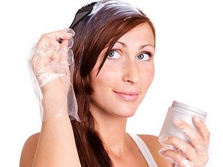 Почему наши волосы седеют? Причины и способы борьбы