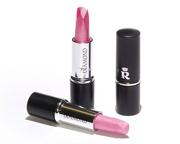 Новая уникальная помада увеличивающая губы