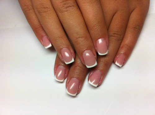 Укрепление ногтей гелем и биогелем