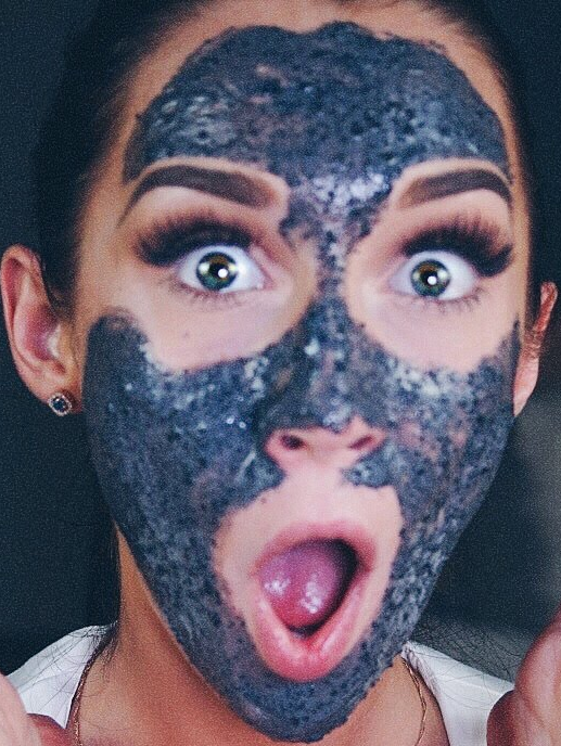 маска с углем от черных точек фото