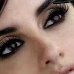 Касторовое масло — натуральное средство для роста ресниц