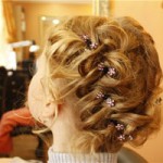 Выбираем свадебные прически для гостей