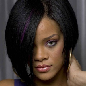 Новая стрижка Рианны — боб каре
