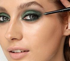 Макияж лица с зелеными глазами пошагово