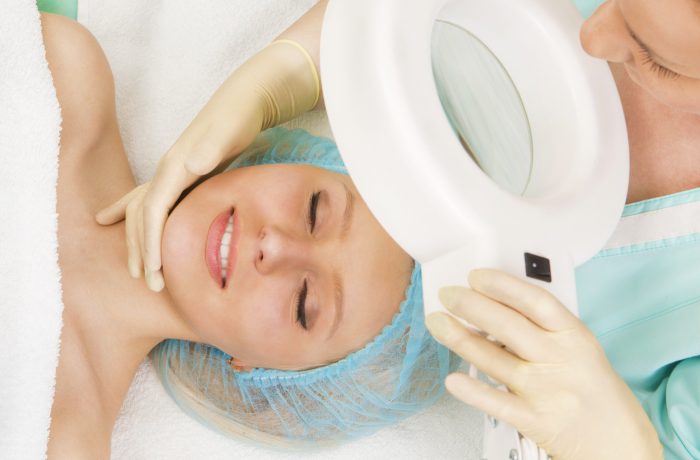 Почему растут волосы на лице