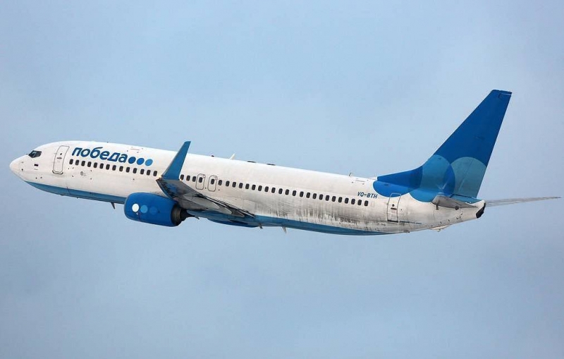 Авиакомпания "Победа" вывезла из Черногории в Россию 382 российских туриста