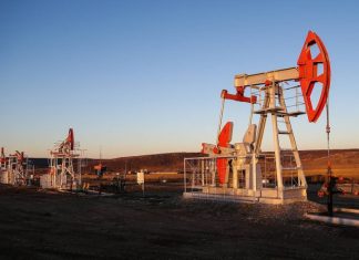 Цена нефти Brent упала ниже $25 впервые с мая 2003 года