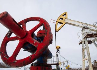 Цена нефти WTI опускалась ниже $20 впервые с 2002 года