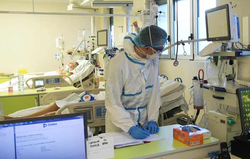 Италия обошла Китай по числу заразившихся коронавирусом

