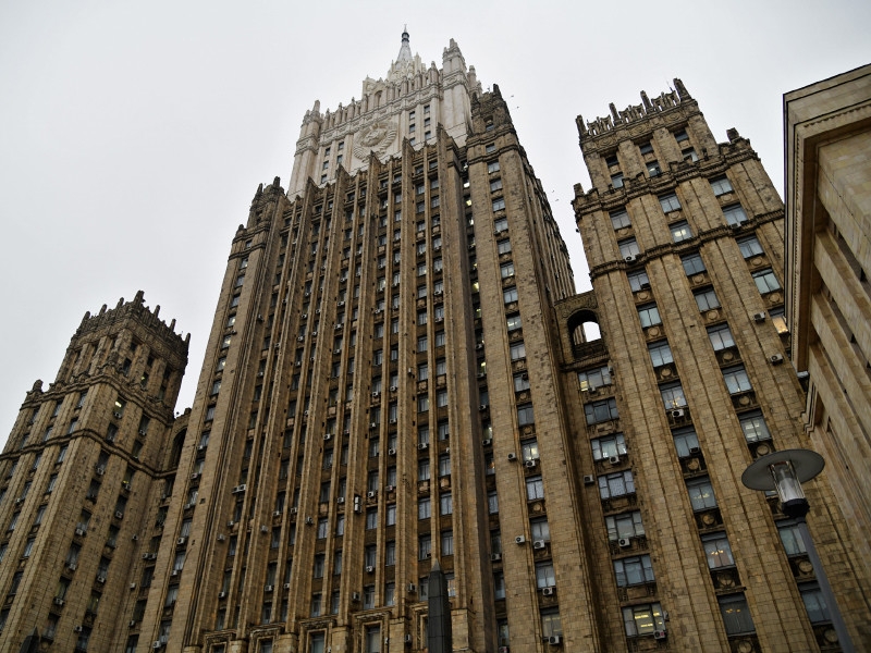 МИД РФ призвал туристов любыми путями вернуться домой из стран, которые еще не закрыли границы