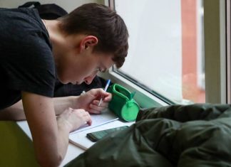 Минобрнауки рекомендовало вузам перейти на дистанционное обучение с 16 марта