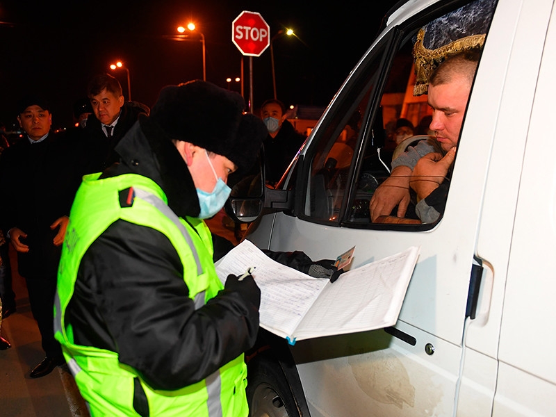 Назарбаев призвал сограждан "внести посильный вклад" в финансирование мер против коронавируса