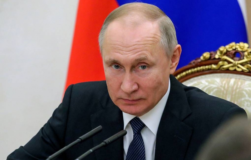 Путин подписал указ о ежемесячных выплатах на детей в возрасте с 3 до 7 лет