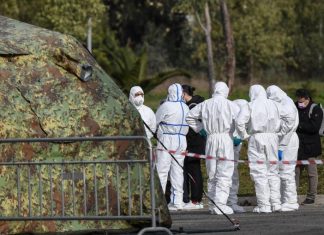 Россия перебросит в Италию восемь бригад военных вирусологов