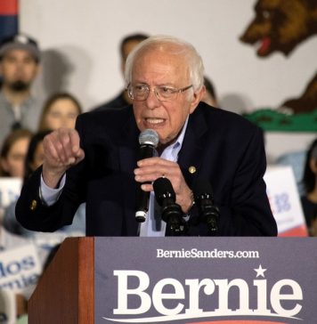 Сандерс оценит шансы своей предвыборной кампании после нового проигрыша Байдену на праймериз