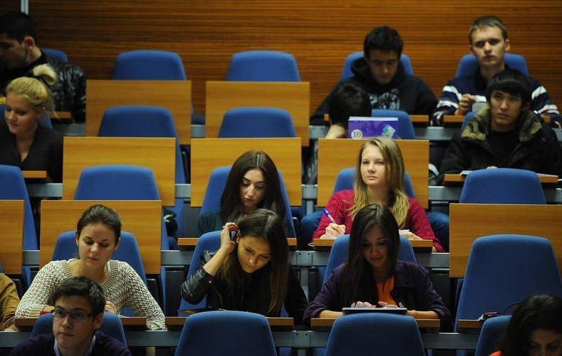 Студентов российских вузов отправят на каникулы с 28 марта по 5 апреля