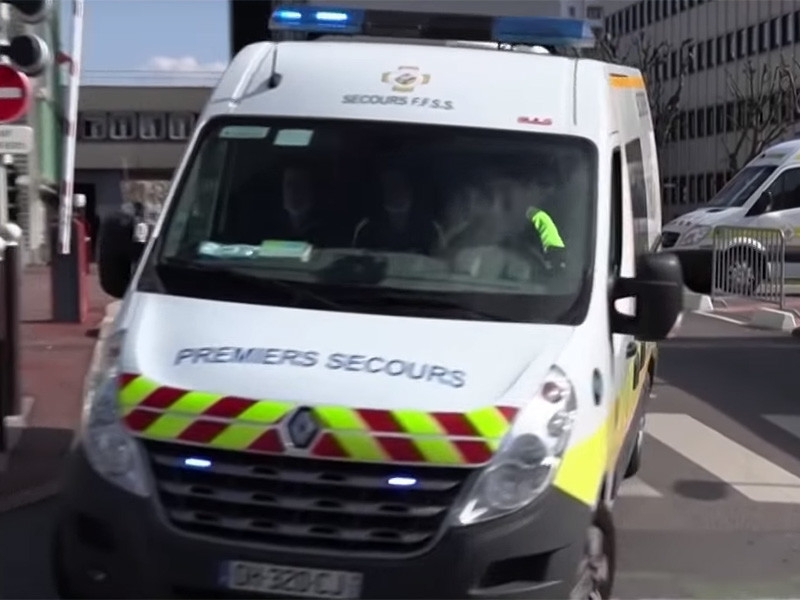 В Ницце от коронавируса умер 28-летний пациент, принимавший ибупрофен