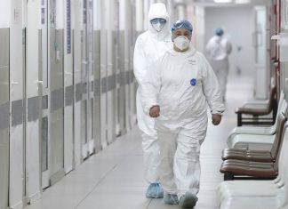 В России число умерших из-за коронавируса достигло восьми