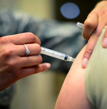 В США начали тестировать на людях вакцину против коронавируса, но выпустят ее не раньше, чем через год