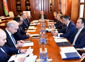 Власти Азербайджана объявили следующую неделю нерабочей