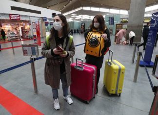 Все прибывающие из-за границы в Россию должны будут пройти обязательный карантин