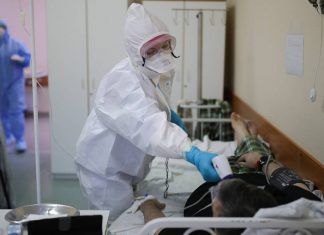 Эксперт назвал возможные сроки завершения пандемии в России