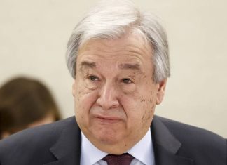 Генсек ООН призвал признать вакцину от коронавируса всемирным общественным достоянием