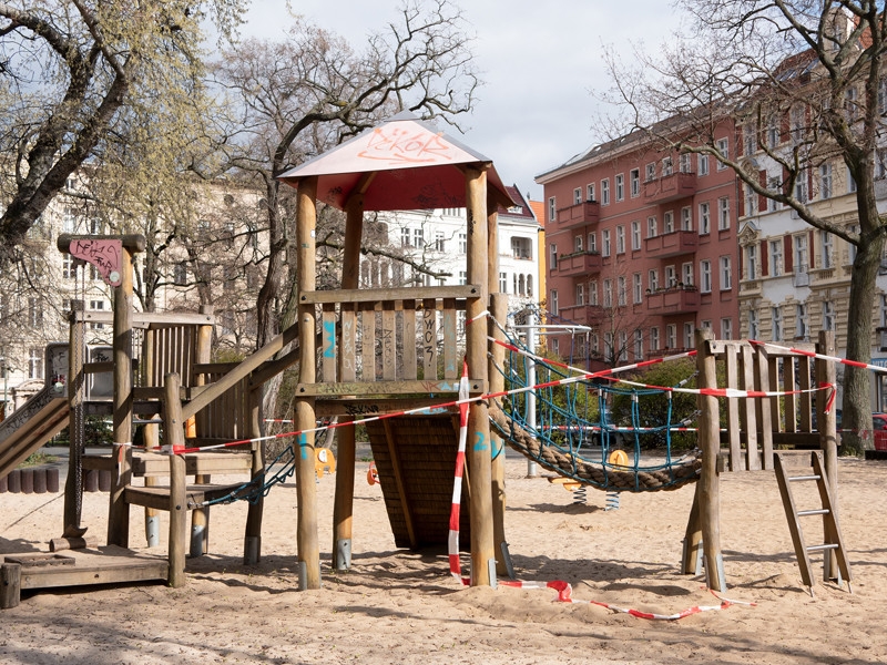 Германия признана лидером в Европе в борьбе с COVID-19: почему у них так мало смертей и что такое "Гангельтское чудо"