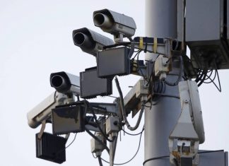 Источник: камеры в Москве не начнут штрафовать водителей без пропусков 15 апреля