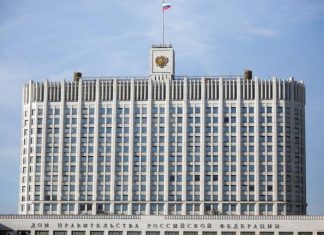 Кабмин утвердил порядок оказания помощи россиянам, которые не могут вернуться в РФ