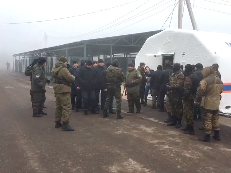 Киев договорился с "республиками Донбасса" об обмене пленными по формуле "19 на 18" перед Пасхой