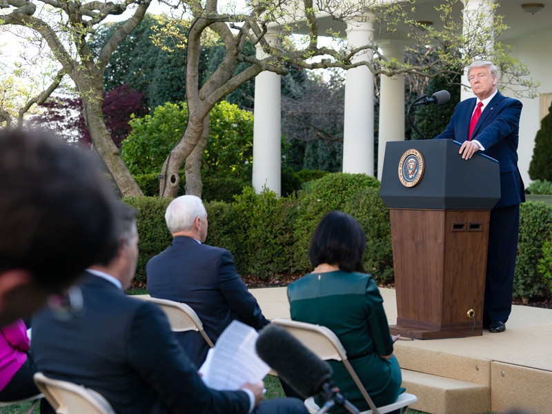 Конгресс намерен начать расследование об эффективности "антикоронавирусных" мер, предпринятых правительством Трампа