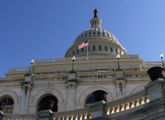 Конгресс США одобрил еще один пакет «противовирусных» экономических мер в 500 миллиардов долларов