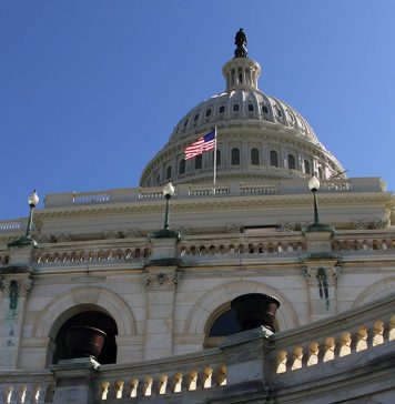 Конгресс США одобрил еще один пакет «противовирусных» экономических мер в 500 миллиардов долларов