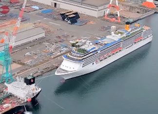 На борту лайнера Costa Atlantica у берегов Нагасаки обнаружилось более 30 зараженных COVID-19, в их числе россиянин