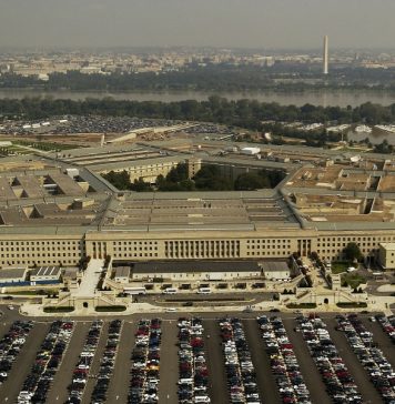 Пентагон официально признал подлинными три известных видео с НЛО, назвав их «неопознанными воздушными явлениями» (ВИДЕО)