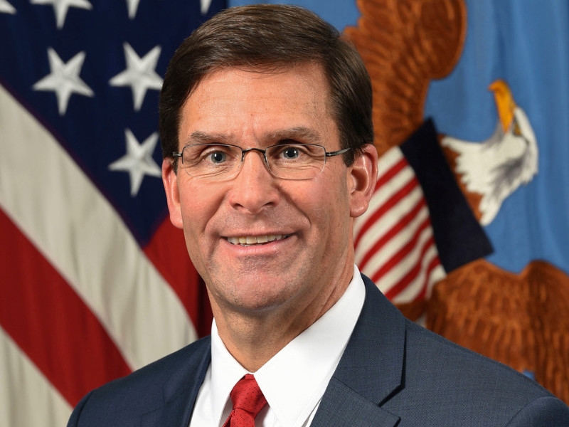 Пентагон сократит расходы на "сдерживание России" и тюрьму Гуантанамо ради стены на границе с Мексикой