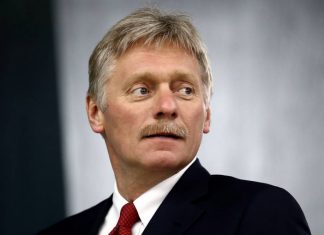 Песков надеется увидеть первые признаки выхода на плато по коронавирусу после 20 апреля