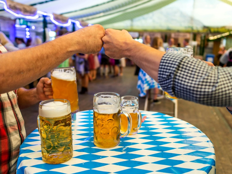Пивного фестиваля Октоберфест, естественно, не будет: он отменен из-за COVID (что рассказать детям и внукам о празднике пива)