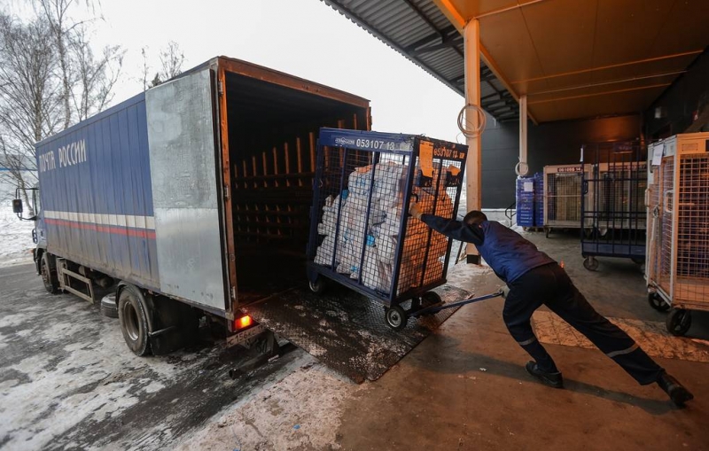 "Работа.ру": вакансии курьера и водителя оказались самыми востребованными в марте