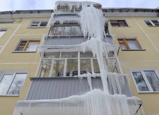 Штрафы за автохлам и сосульки на крышах могут включить в КоАП