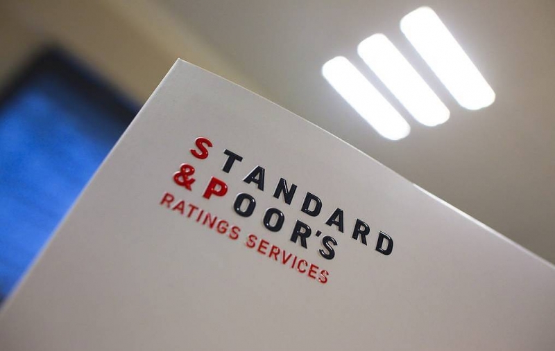 S&P прогнозирует падение мирового ВВП на 2,4%

