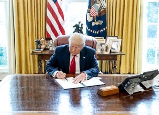 США будут вводить санкции против стран, тормозящих вывоз своих граждан на родину во время пандемии коронавируса