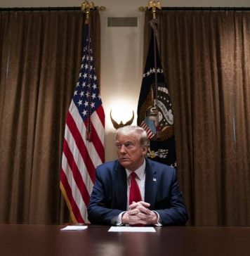 США приостановили финансирование ВОЗ