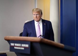 Трамп сообщил о готовности передать России аппараты ИВЛ для борьбы с коронавирусом