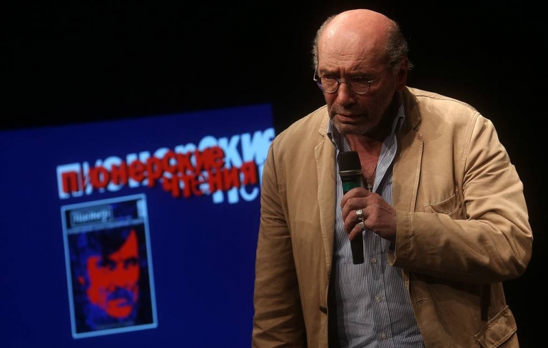 Умер писатель и журналист Александр Кабаков

