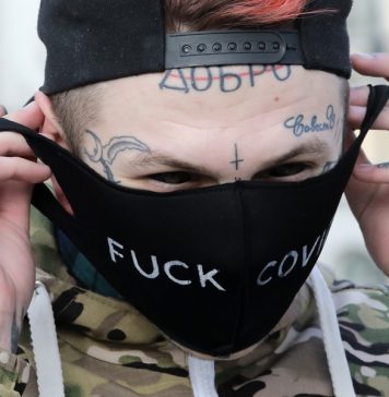 В Европе медики назвали самодельные маски бесполезными для защиты от COVID-19