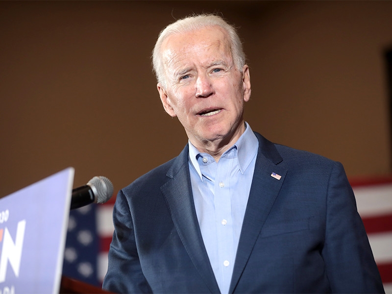 Байден победил на первичных выборах на Гавайях