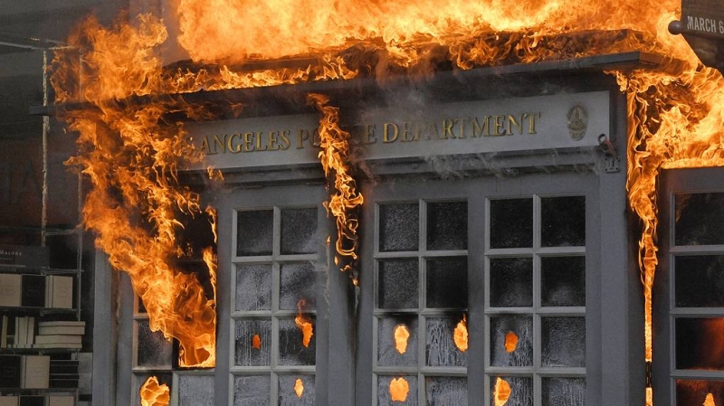 Беспорядки из-за смерти афроамериканца в США охватили несколько штатов