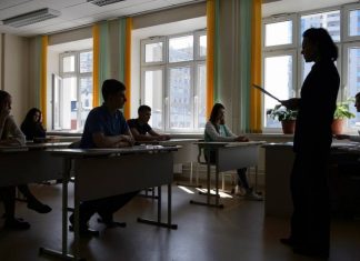 ЕГЭ по географии, литературе и информатике пройдут 3 июля